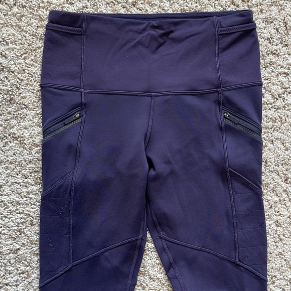 Lululemon Women’s Toasty Tech Tight Legging 28” Cyber Purp. Size 6. Gently Used. - Picture 3 of 9